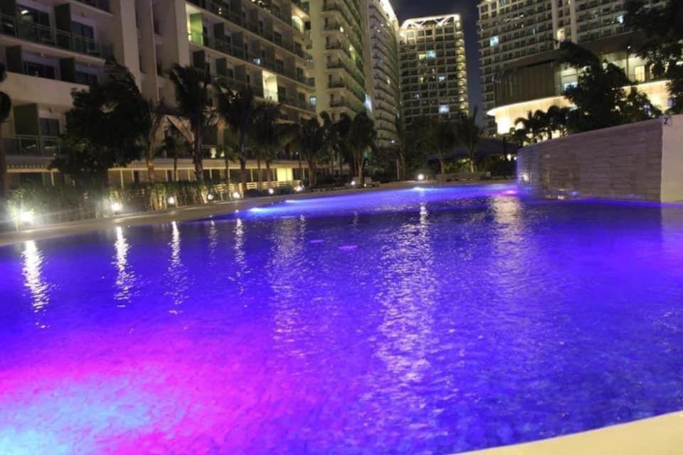 Azure Urban Resort A3 Near Airport Mall With Balcony Wavepool Manila Luaran gambar