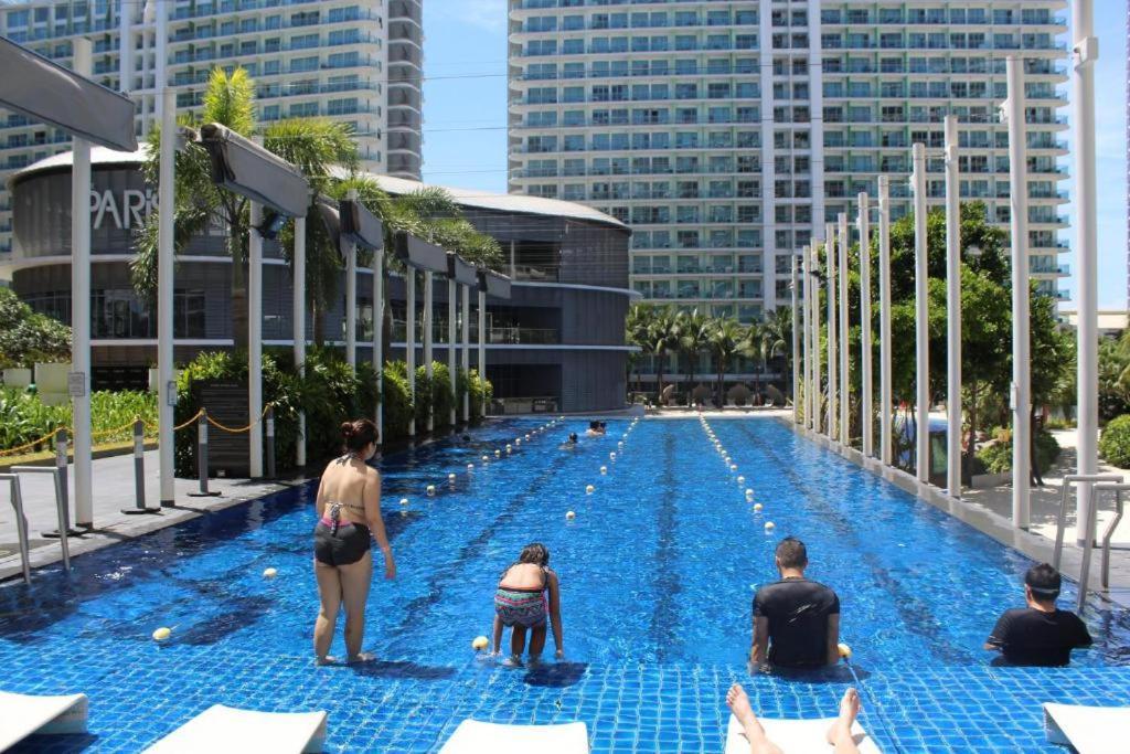 Azure Urban Resort A3 Near Airport Mall With Balcony Wavepool Manila Luaran gambar